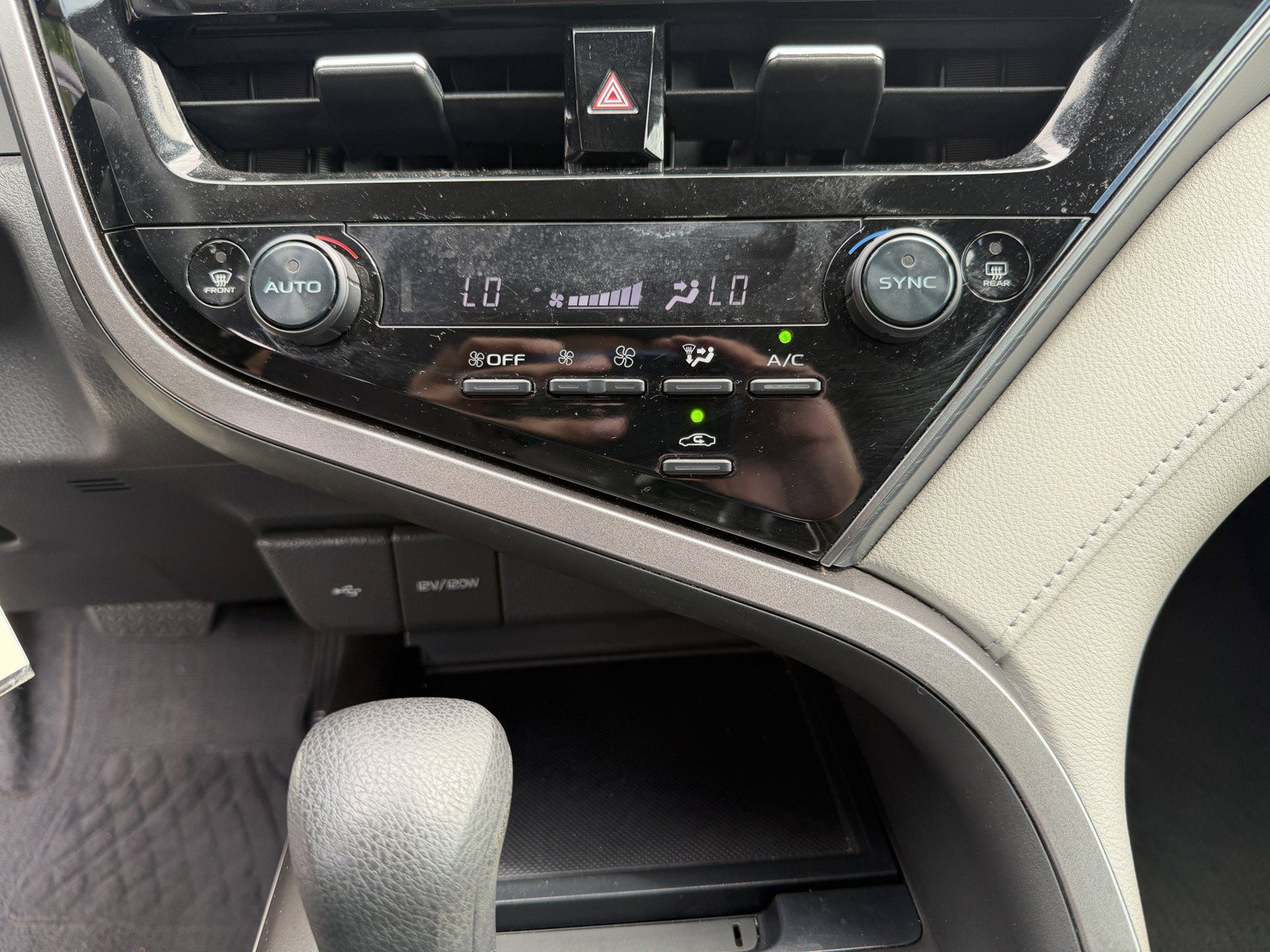 Used 2023 Toyota Camry LE FWD image 27
