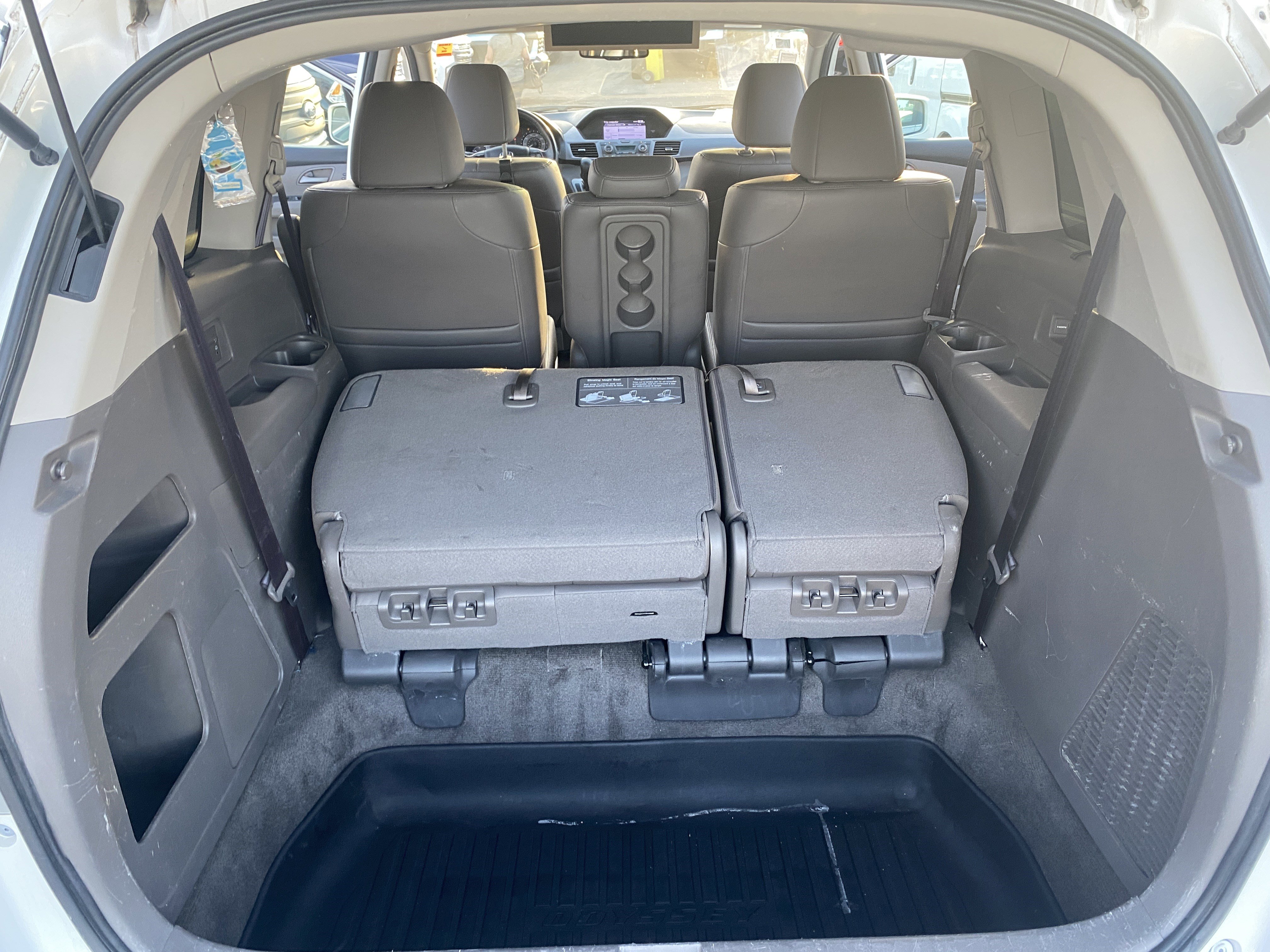 Used 2013 Honda Odyssey Touring Elite image 21