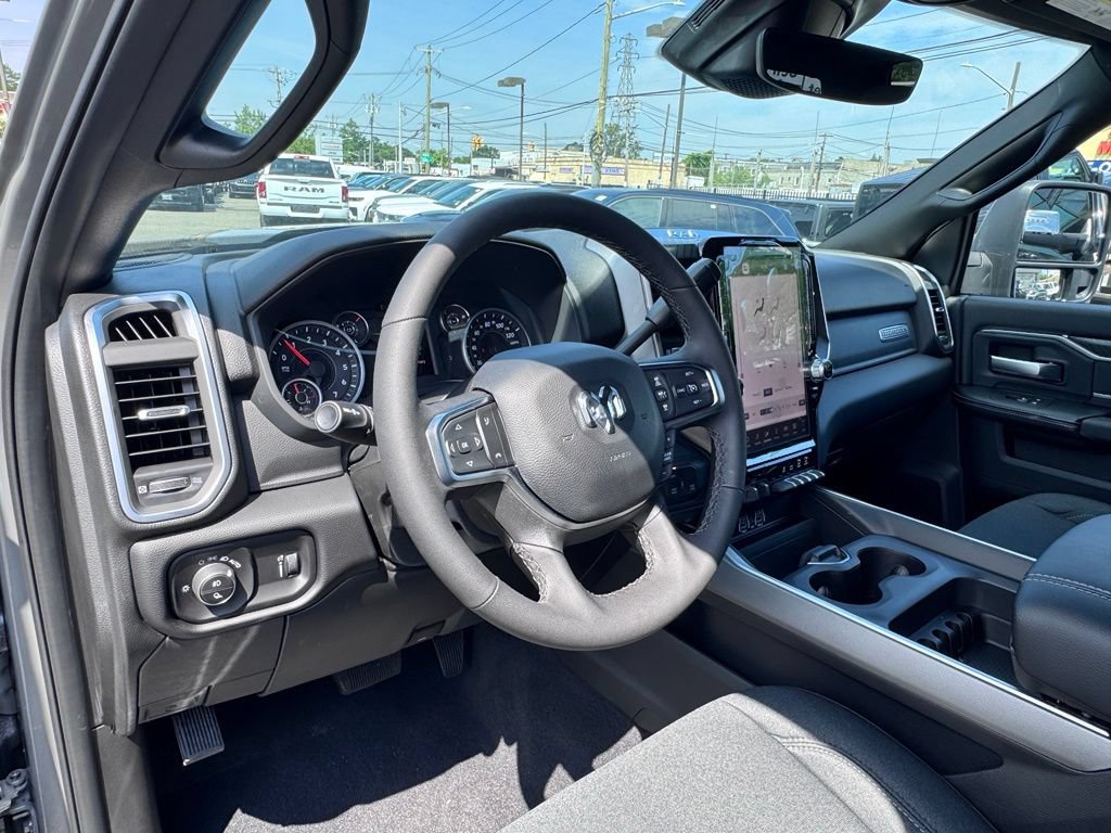 New 2026 RAM 2500 Big Horn AWD/4WD image 13