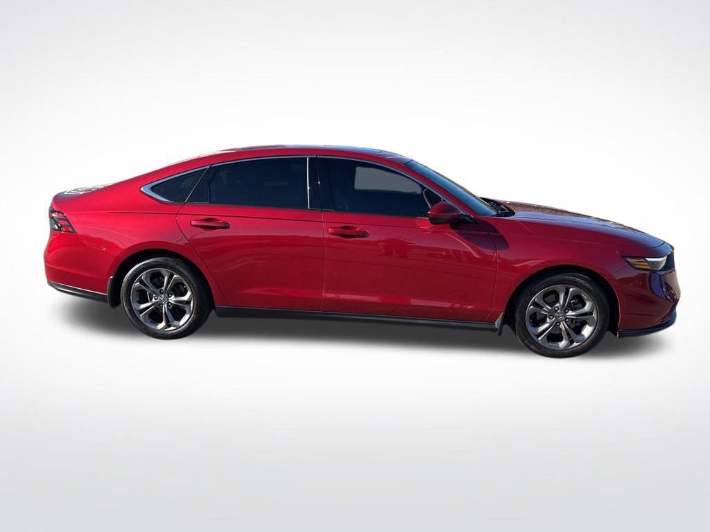 Used 2024 Honda Accord EX image 4