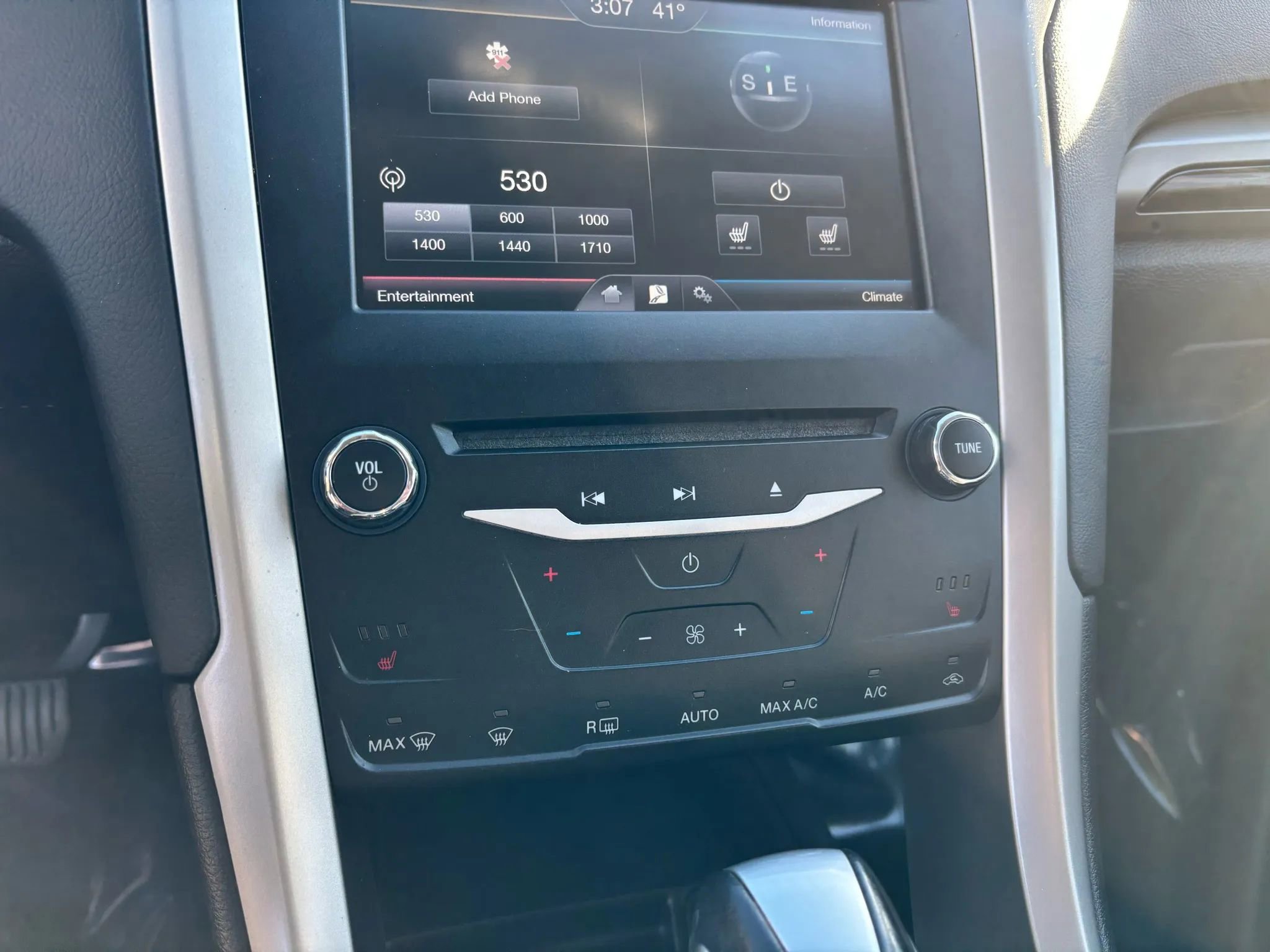 Used 2014 Ford Fusion Energi SE image 28