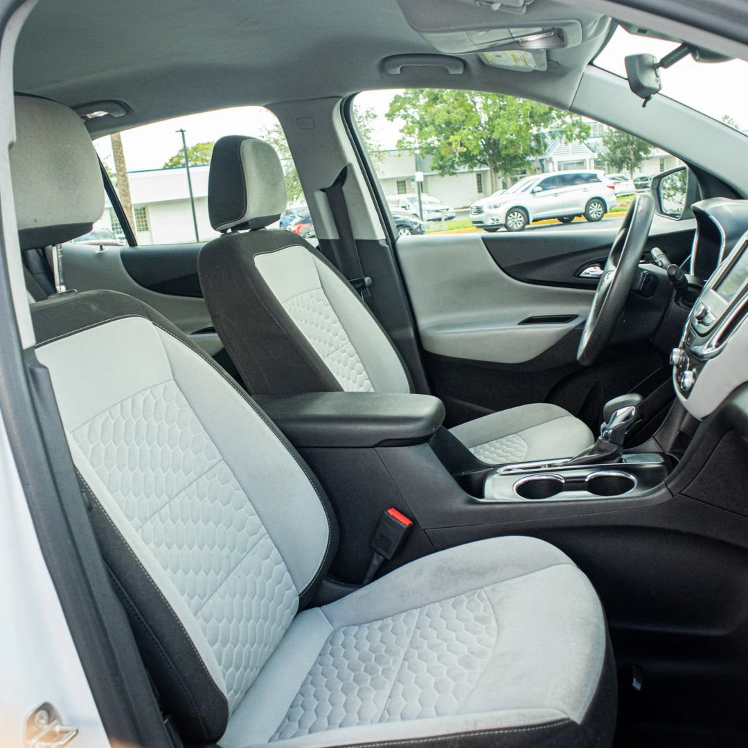 Used 2020 Chevrolet Equinox LS FWD image 22