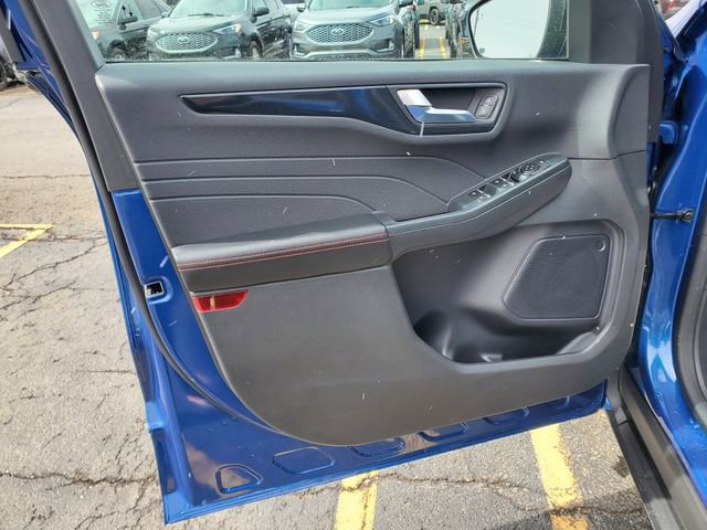 Used 2023 Ford Escape ST-Line w/ Equipment Group 301A image 8