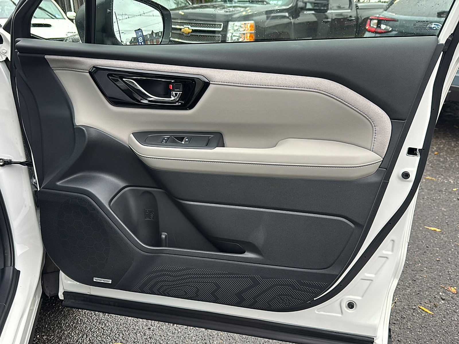 Certified 2025 Subaru Forester Limited w/ Protection Package (1PH) image 15