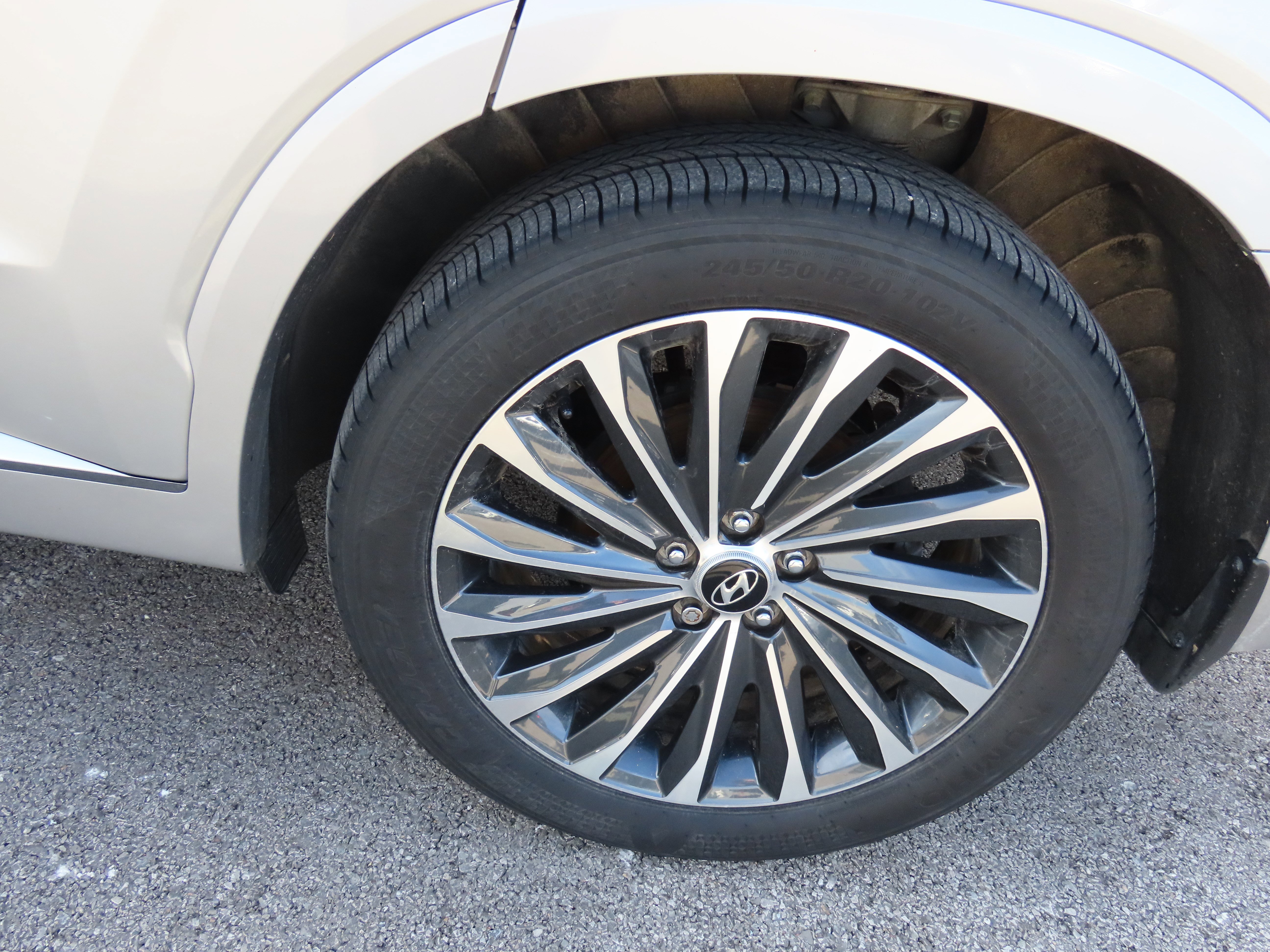 Used 2023 Hyundai Palisade Calligraphy image 38