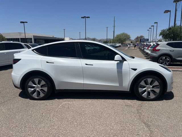 Used 2023 Tesla Model Y Long Range AWD/4WD image 2