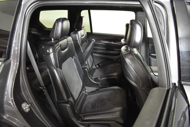 Used 2023 Jeep Grand Cherokee L Laredo AWD/4WD image 36