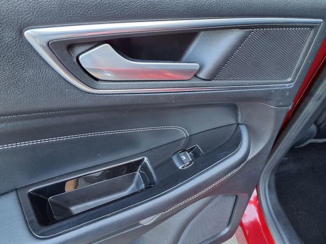 Used 2015 Ford Edge Titanium w/ Equipment Group 302A image 19