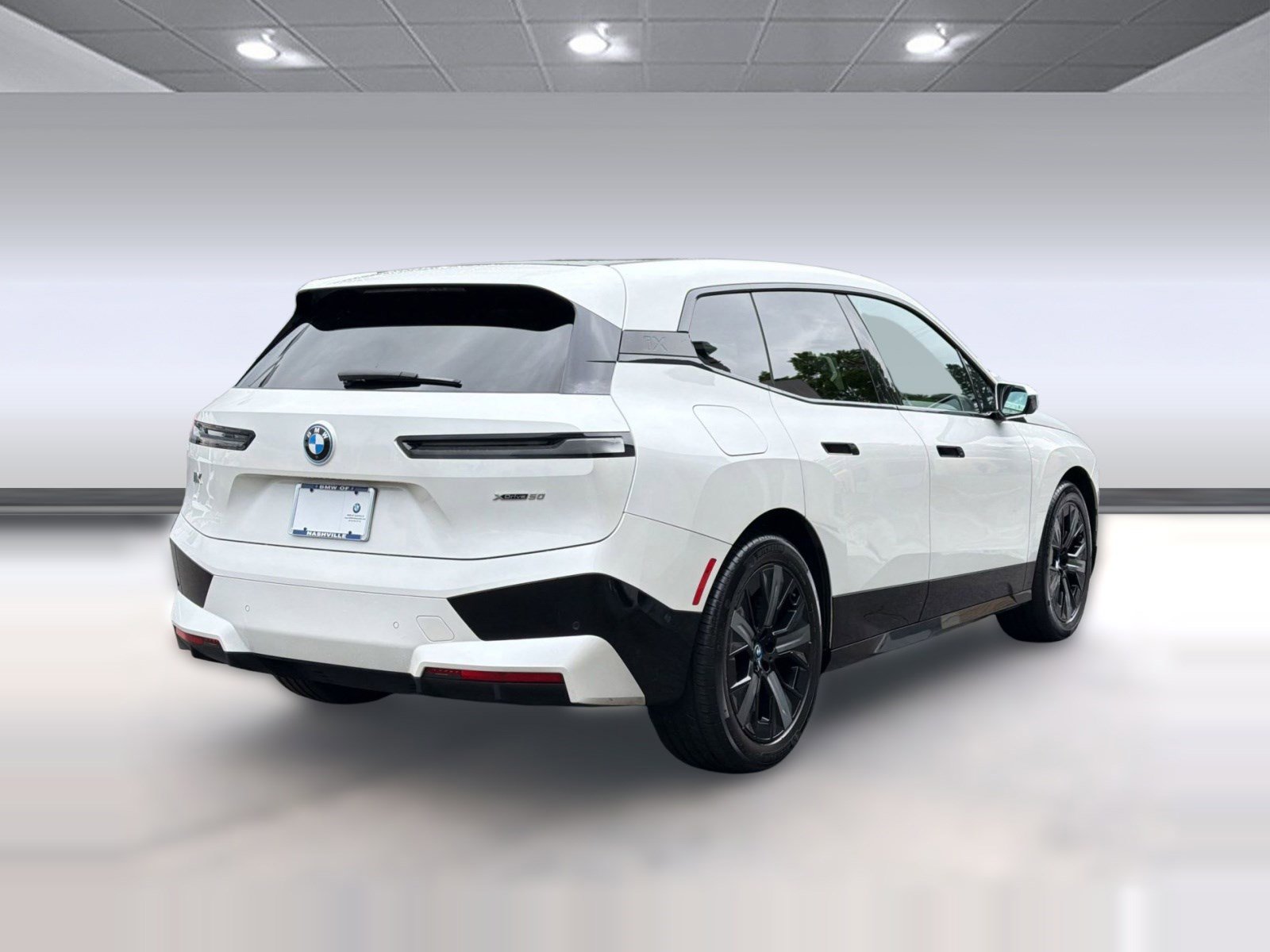 Certified 2022 BMW iX xDrive50 w/ Sport Package AWD/4WD image 9