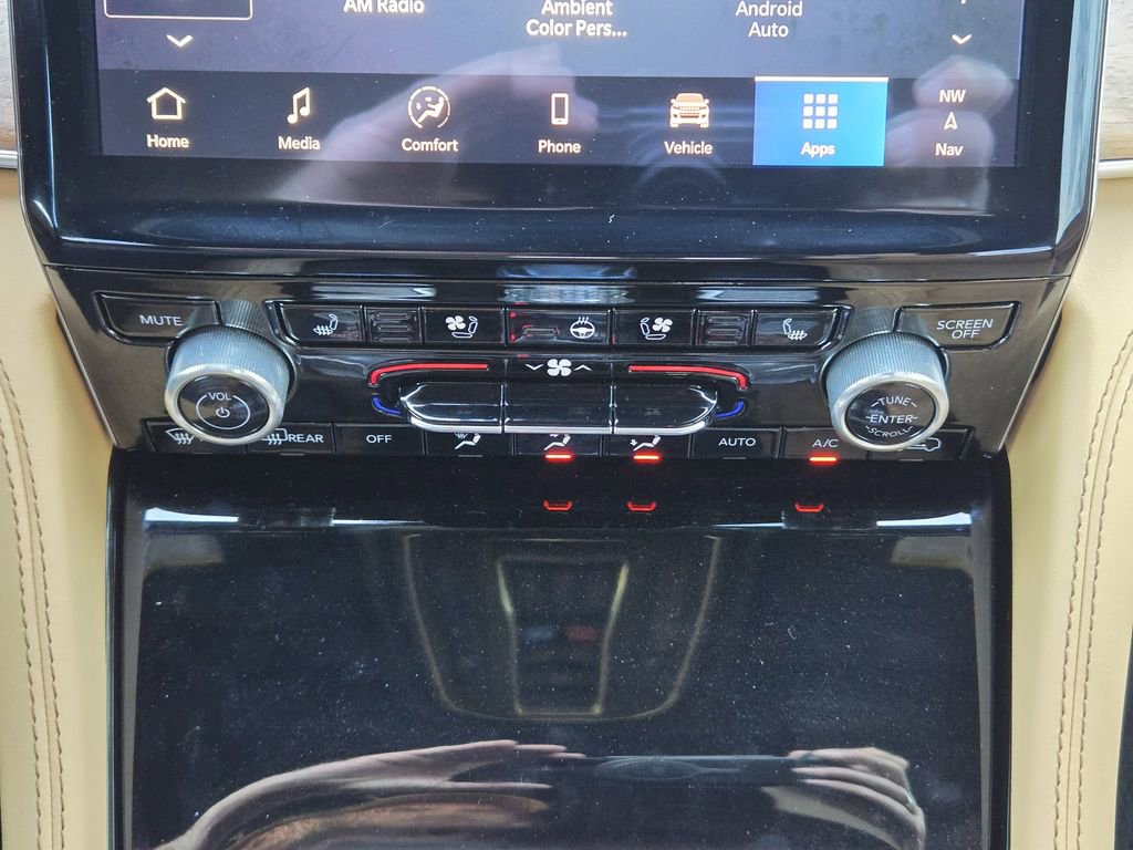 Used 2025 Jeep Grand Cherokee Summit image 17