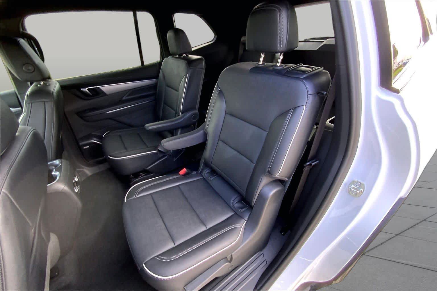 Certified 2026 Buick Enclave Preferred FWD image 20