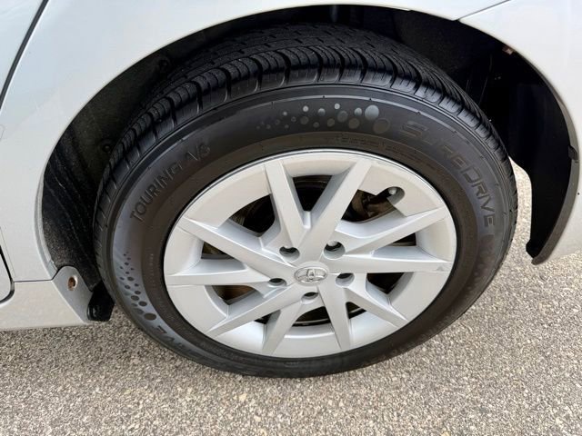 Used 2014 Toyota Prius V Three image 11