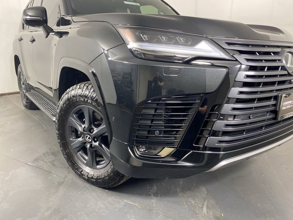 Certified 2025 Lexus LX 700h Overtrail w/ Accessory Package (Z1) AWD/4WD image 3