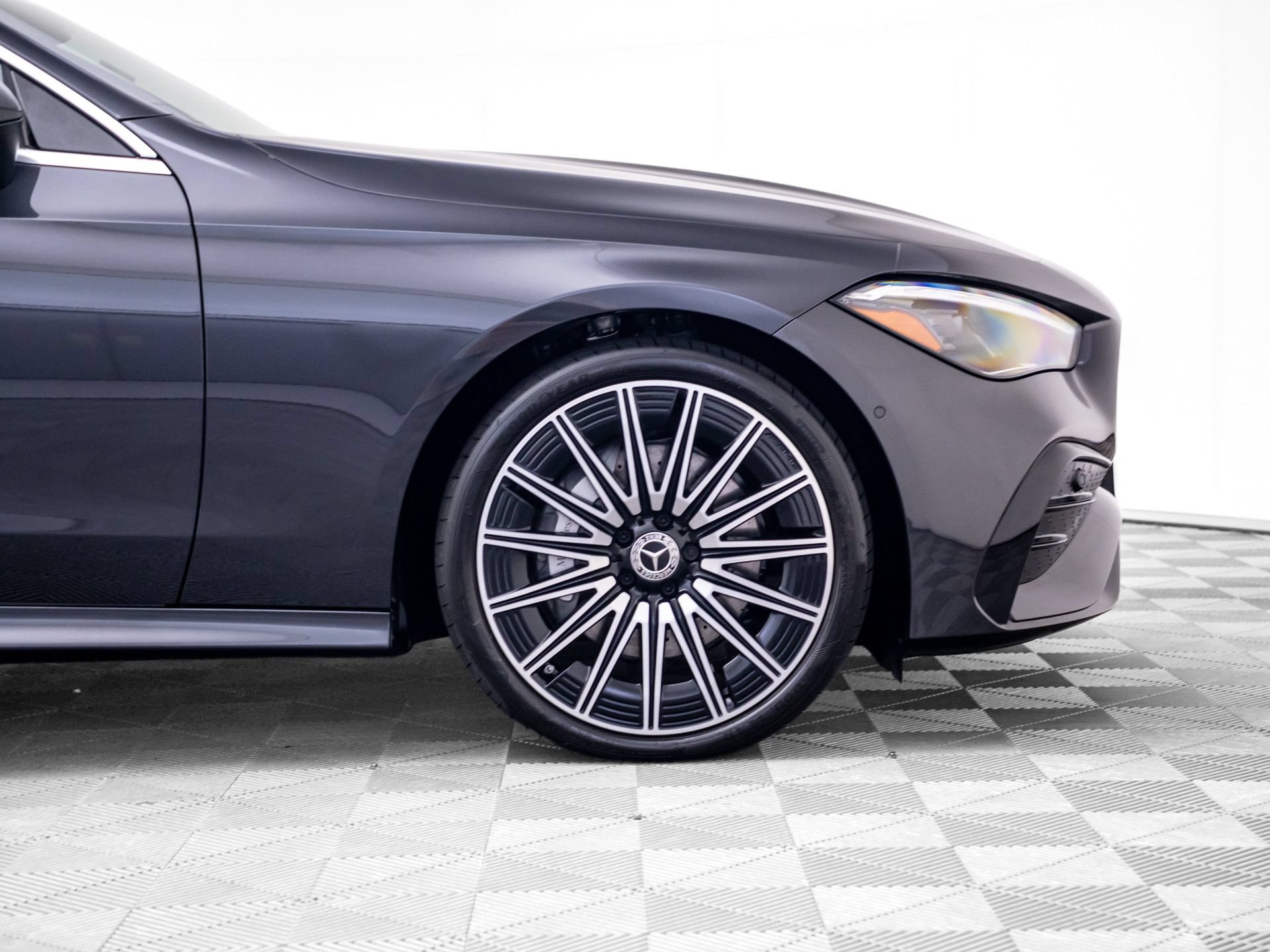 Used 2025 Mercedes-Benz CLE 300 4MATIC Cabriolet w/ Night Package image 35
