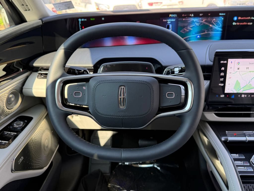 New 2026 Lincoln Nautilus Reserve AWD/4WD image 13