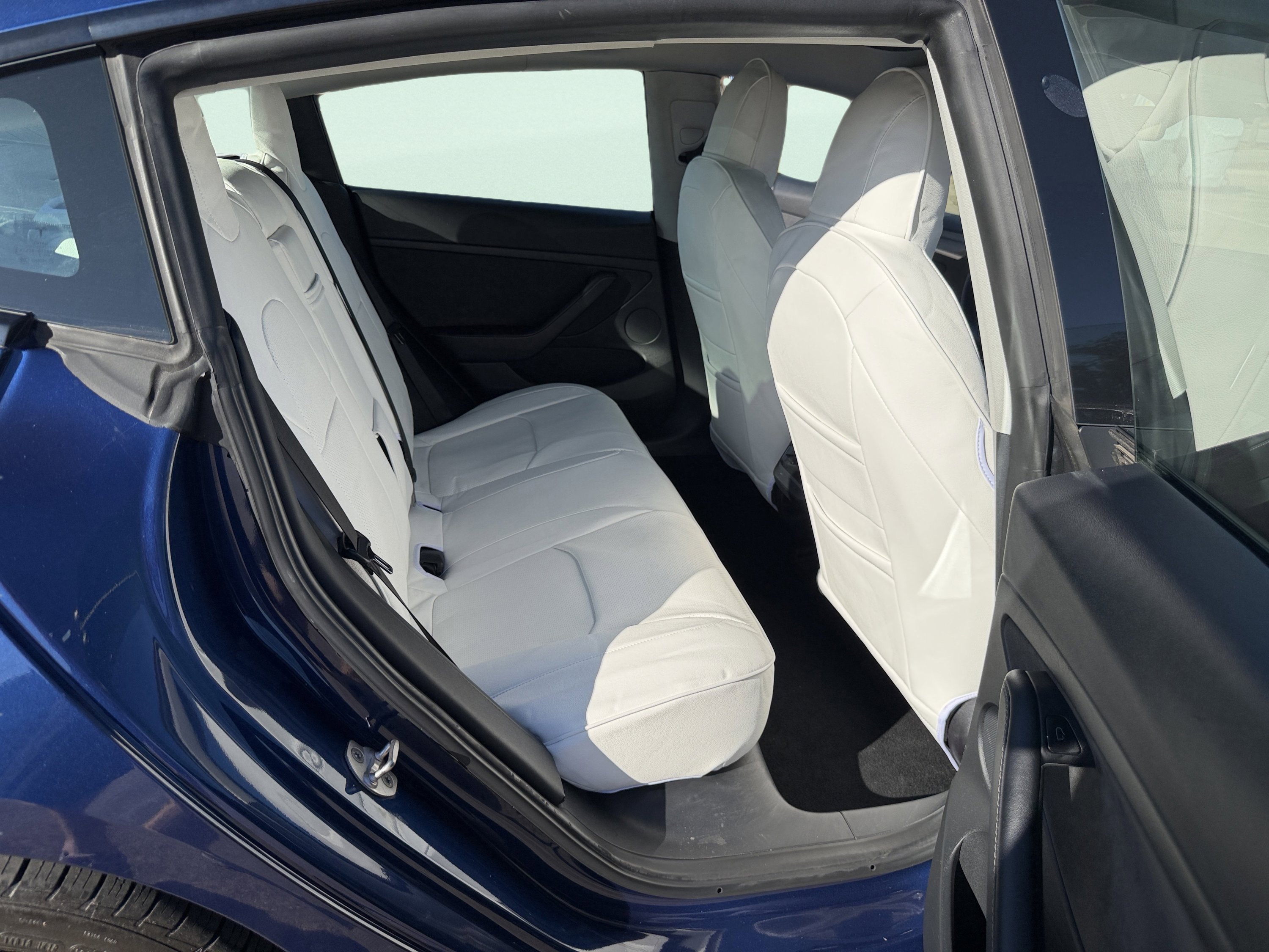 Used 2022 Tesla Model 3 Standard Range image 22