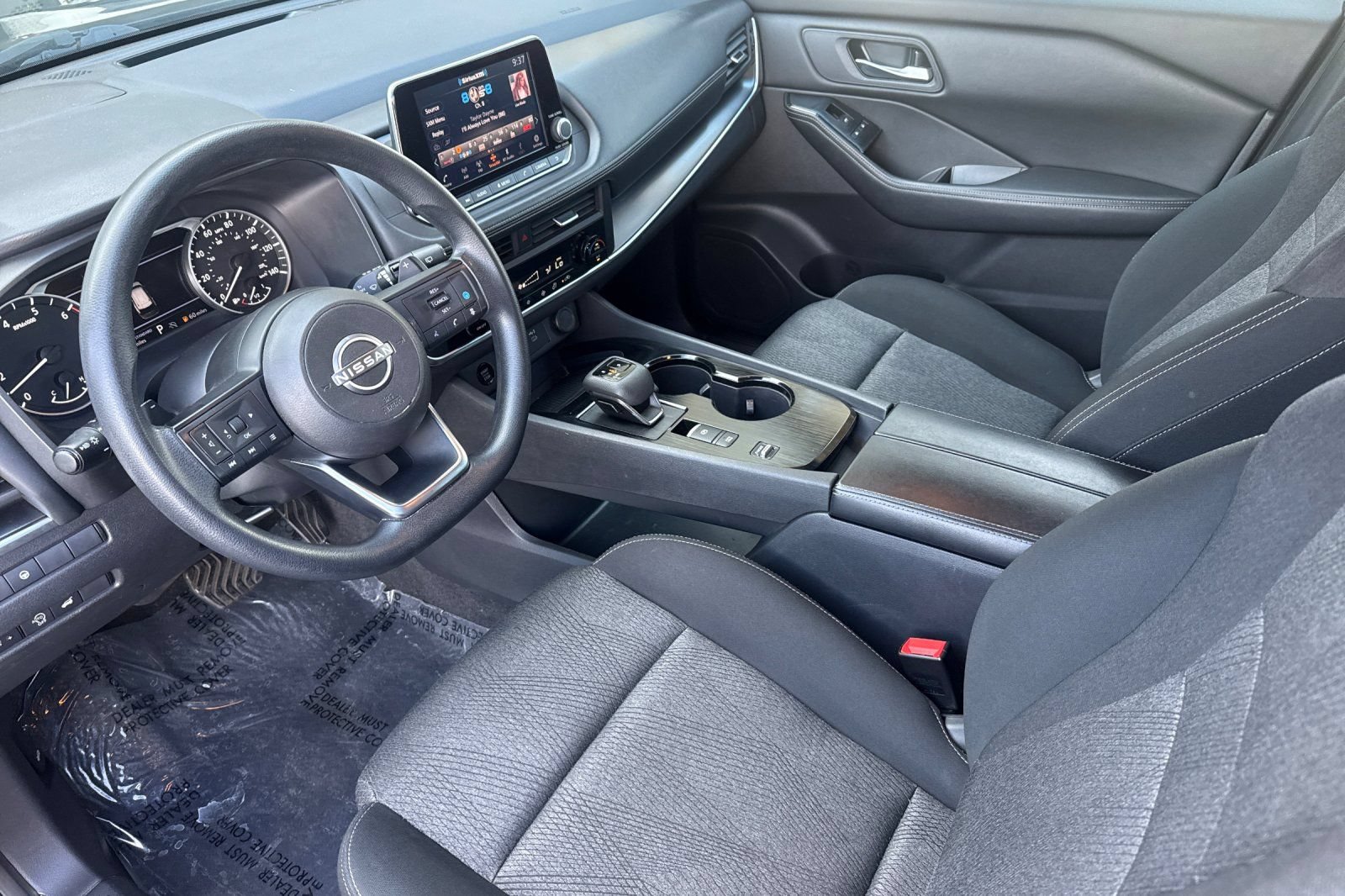 Used 2024 Nissan Rogue SV FWD image 12
