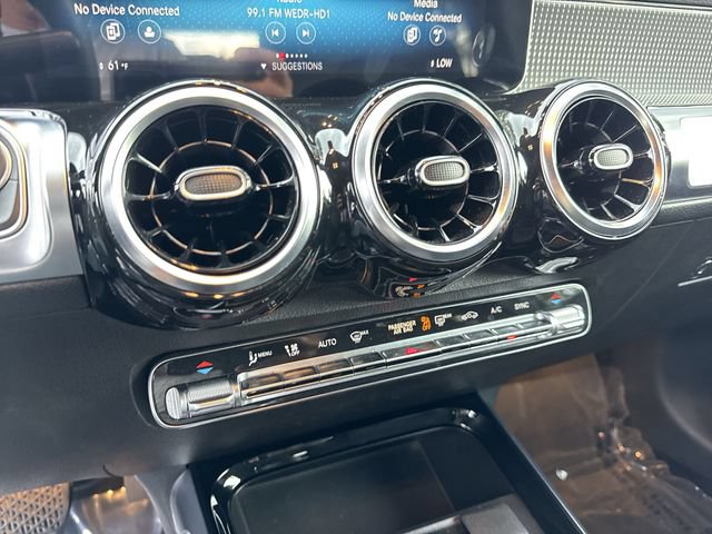 Used 2021 Mercedes-Benz GLB 250 image 18