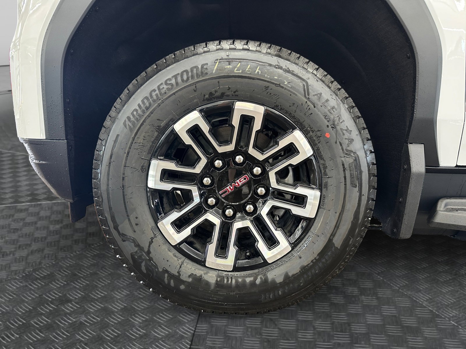 New 2026 GMC Sierra EV Elevation AWD/4WD image 32