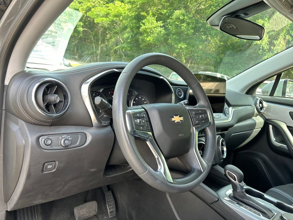 Used 2023 Chevrolet Blazer LT w/ Driver Confidence Package FWD image 10