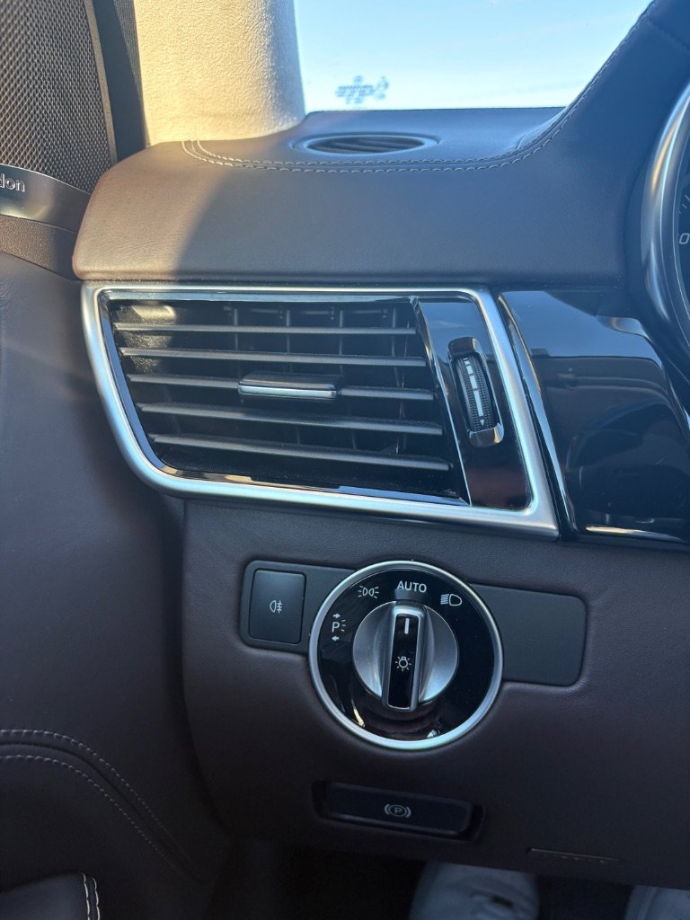 Used 2017 Mercedes-Benz GLS 550 4MATIC image 15