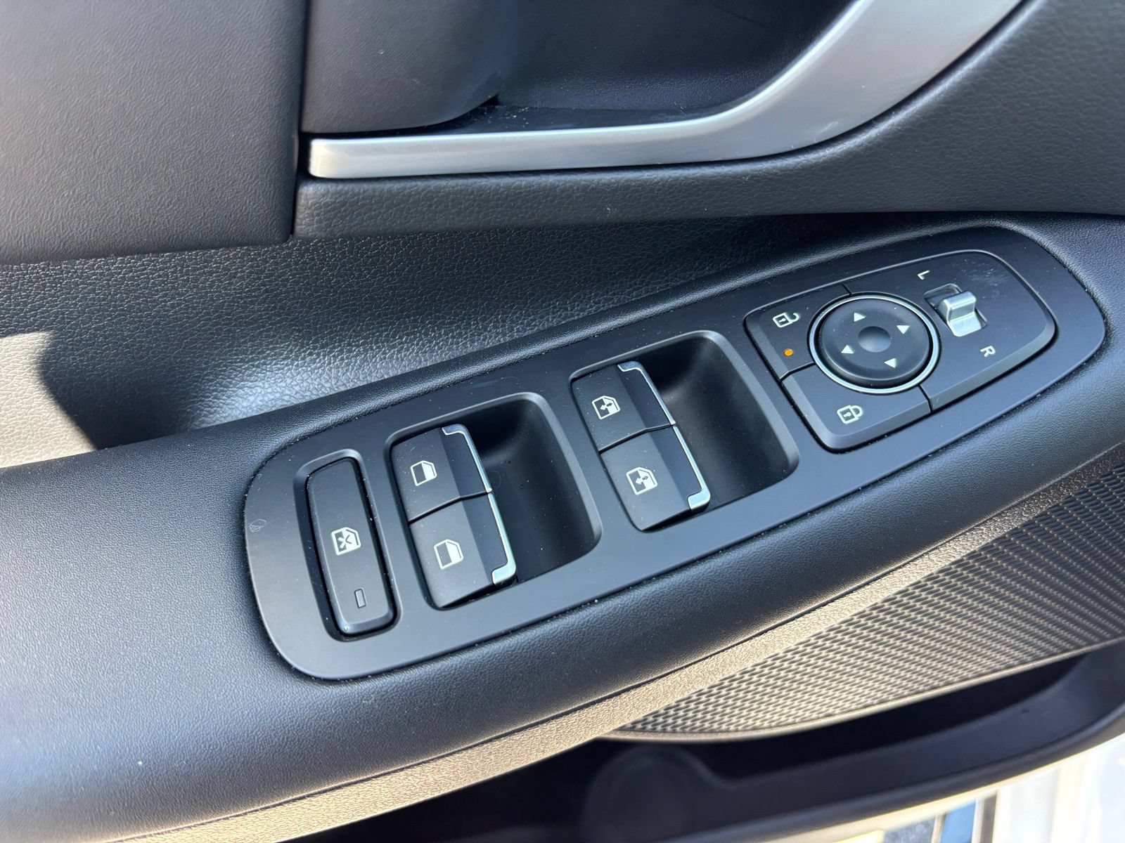 New 2026 Hyundai Sonata SEL FWD image 11