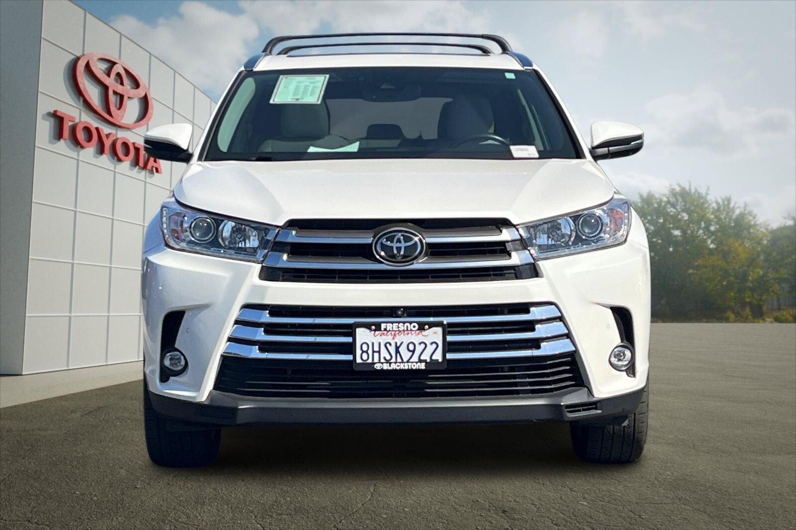 Certified 2019 Toyota Highlander Limited Platinum AWD/4WD image 8