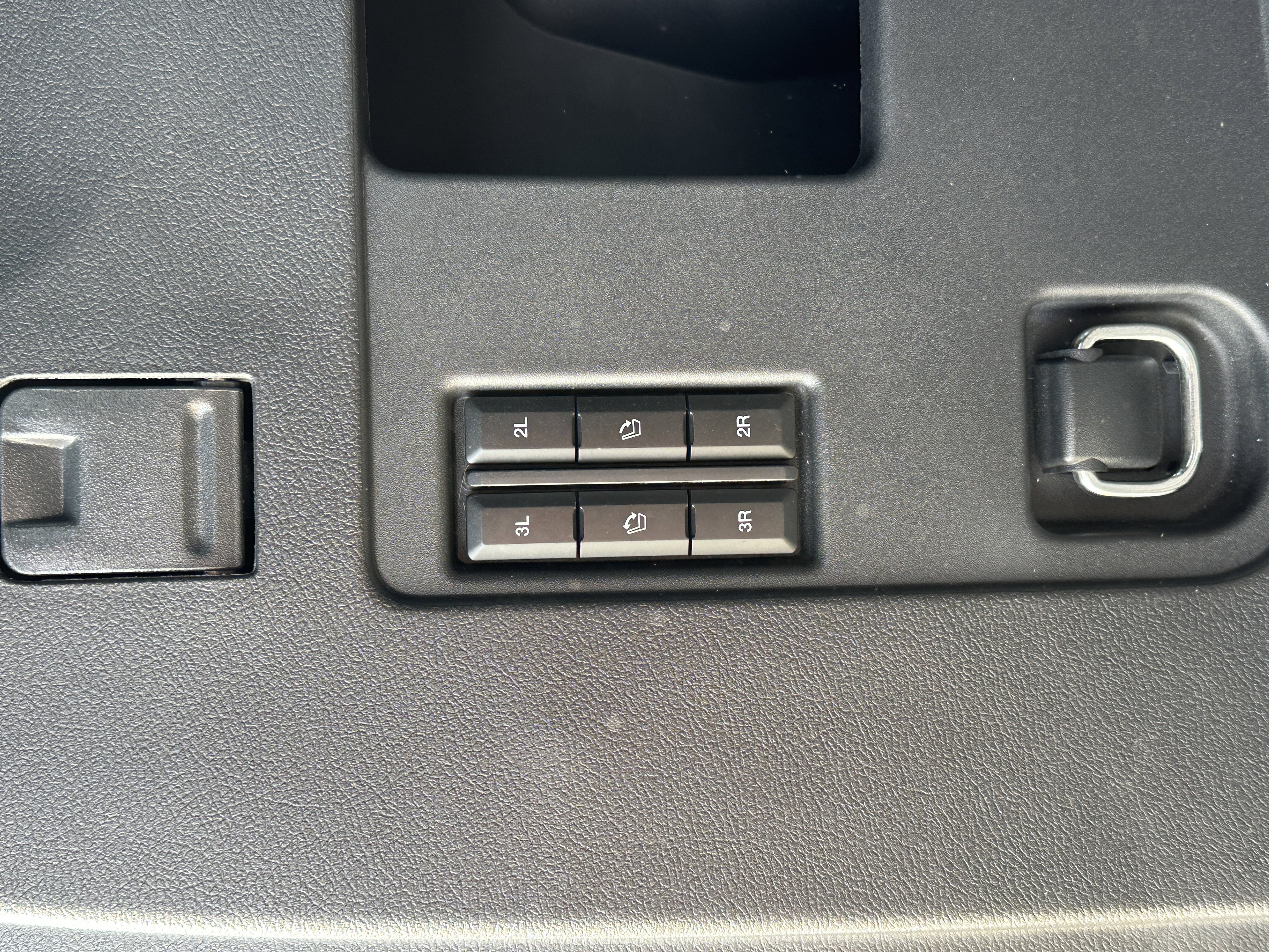 Used 2024 Ford Expedition Max Platinum AWD/4WD image 31