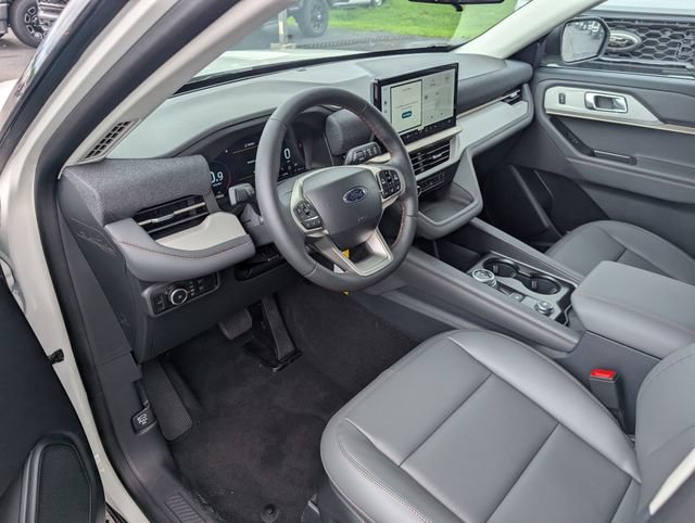 New 2026 Ford Explorer Active w/ Active Comfort Package AWD/4WD image 16