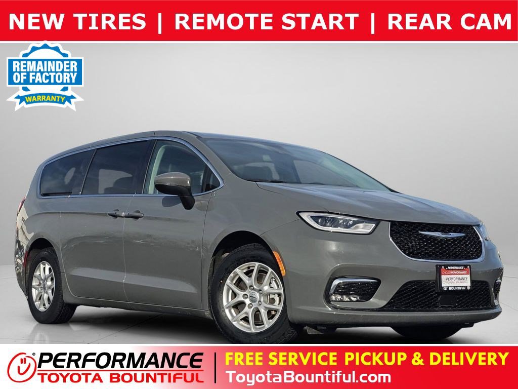 Used 2023 Chrysler Pacifica Touring-L