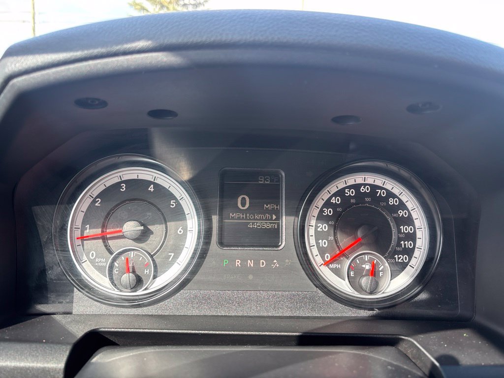 Used 2015 RAM 1500 Express AWD/4WD image 9