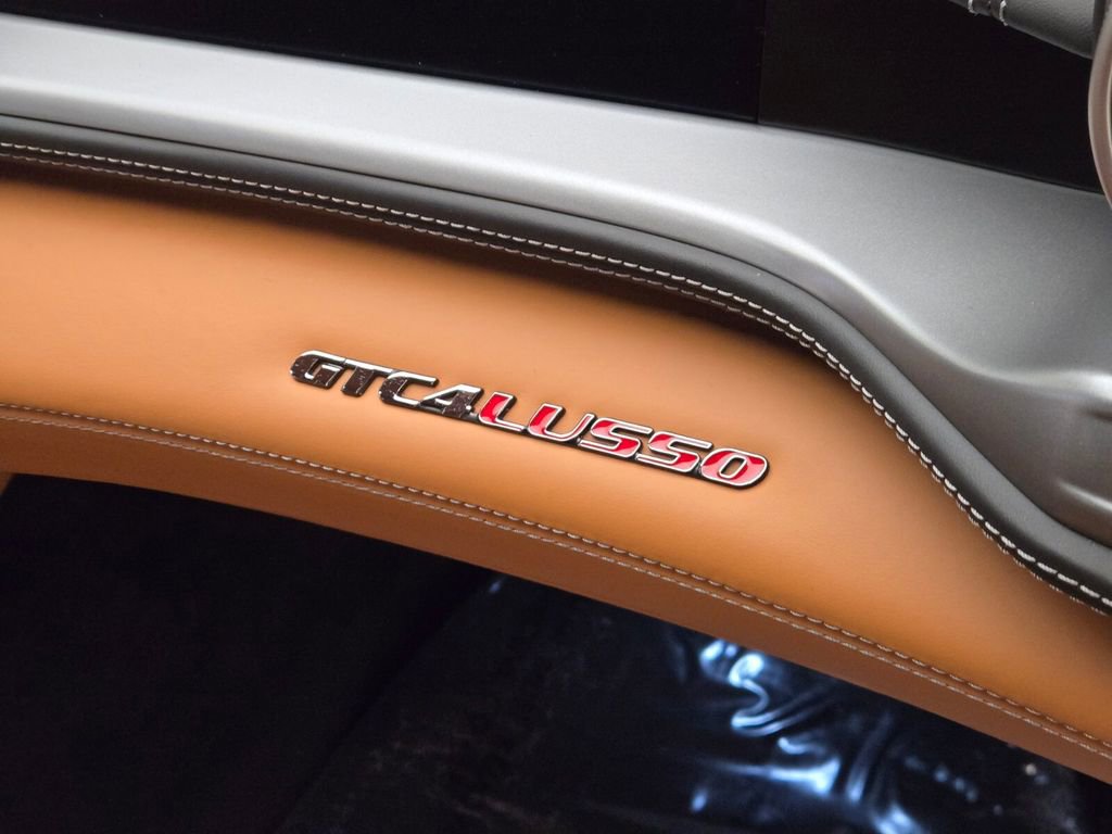 Used 2017 Ferrari GTC4Lusso image 30