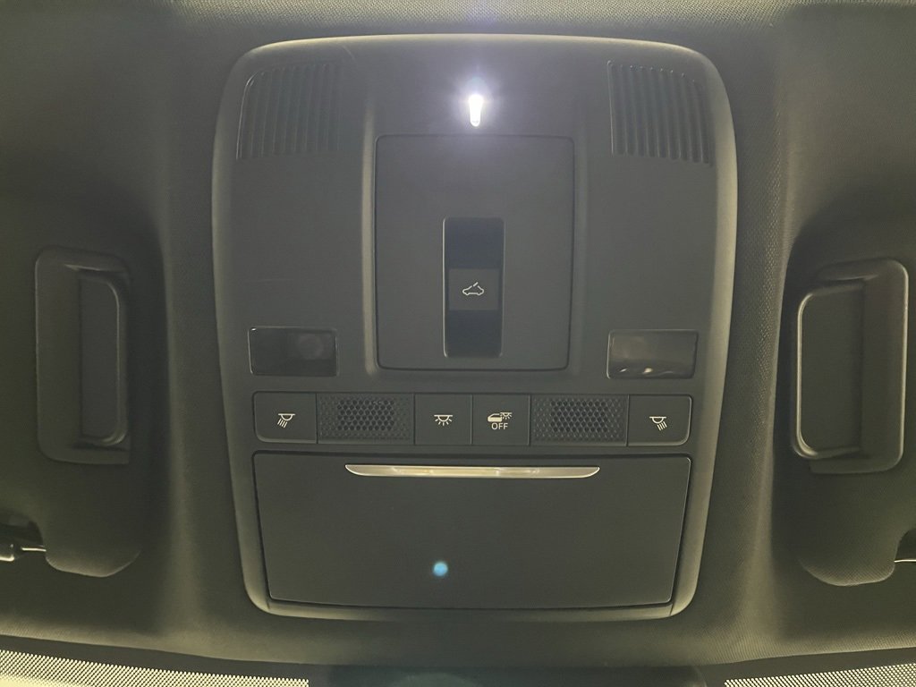 Used 2022 MAZDA CX-5 Signature image 9