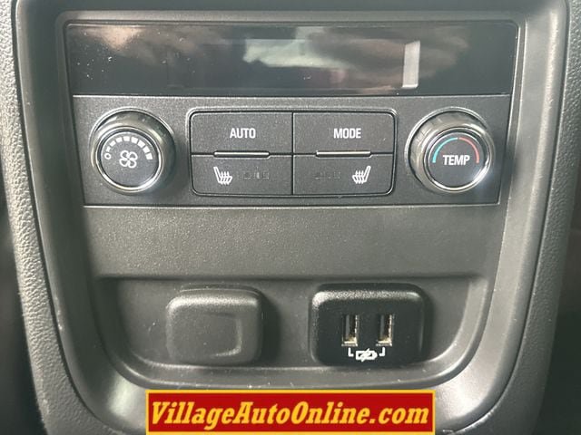 Used 2017 Buick Envision Essence AWD/4WD image 35