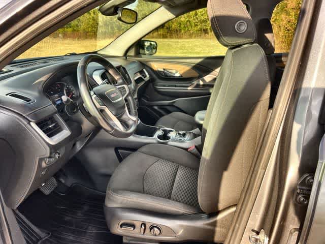Used 2020 GMC Terrain SLE w/ Driver Convenience Package FWD image 11