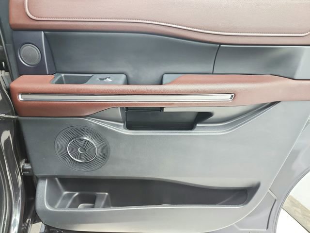 Used 2023 Ford Expedition Max Limited image 49