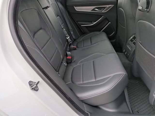 New 2024 Jaguar XF R-Dynamic SE image 17