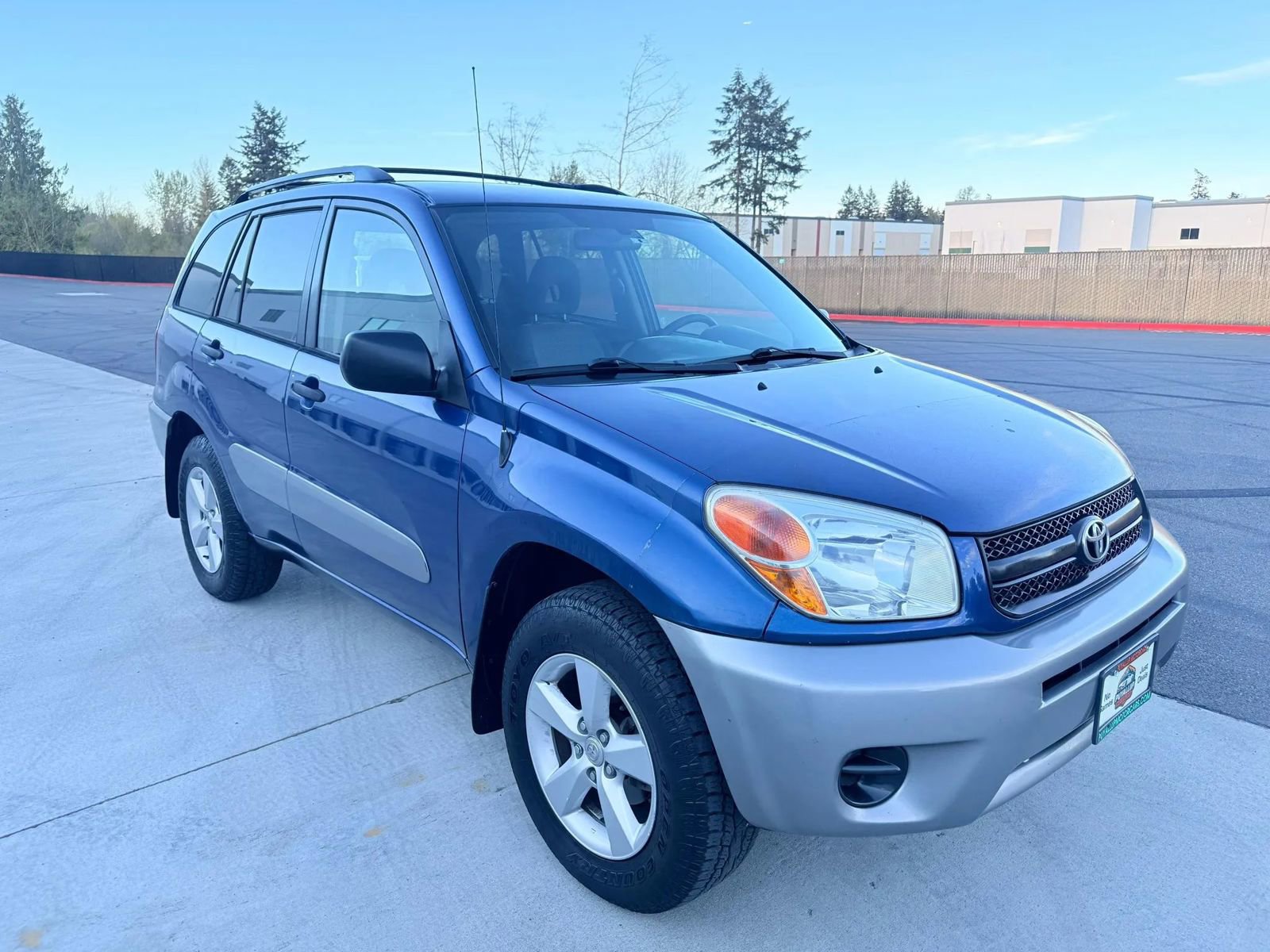 Used 2005 Toyota RAV4 4WD image 7