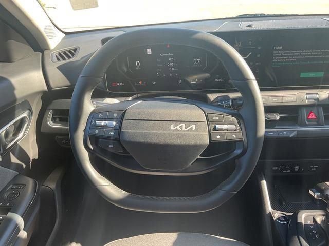 Used 2025 Kia K4 EX image 20