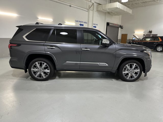 Used 2024 Toyota Sequoia Capstone AWD/4WD image 10