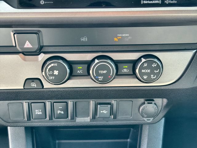 Used 2020 Toyota Tacoma SR5 RWD image 19