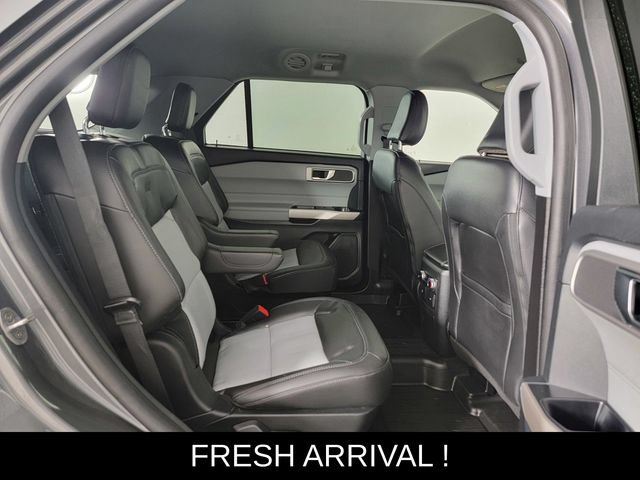 Certified 2023 Ford Explorer XLT w/ Equipment Group 202A AWD/4WD image 18