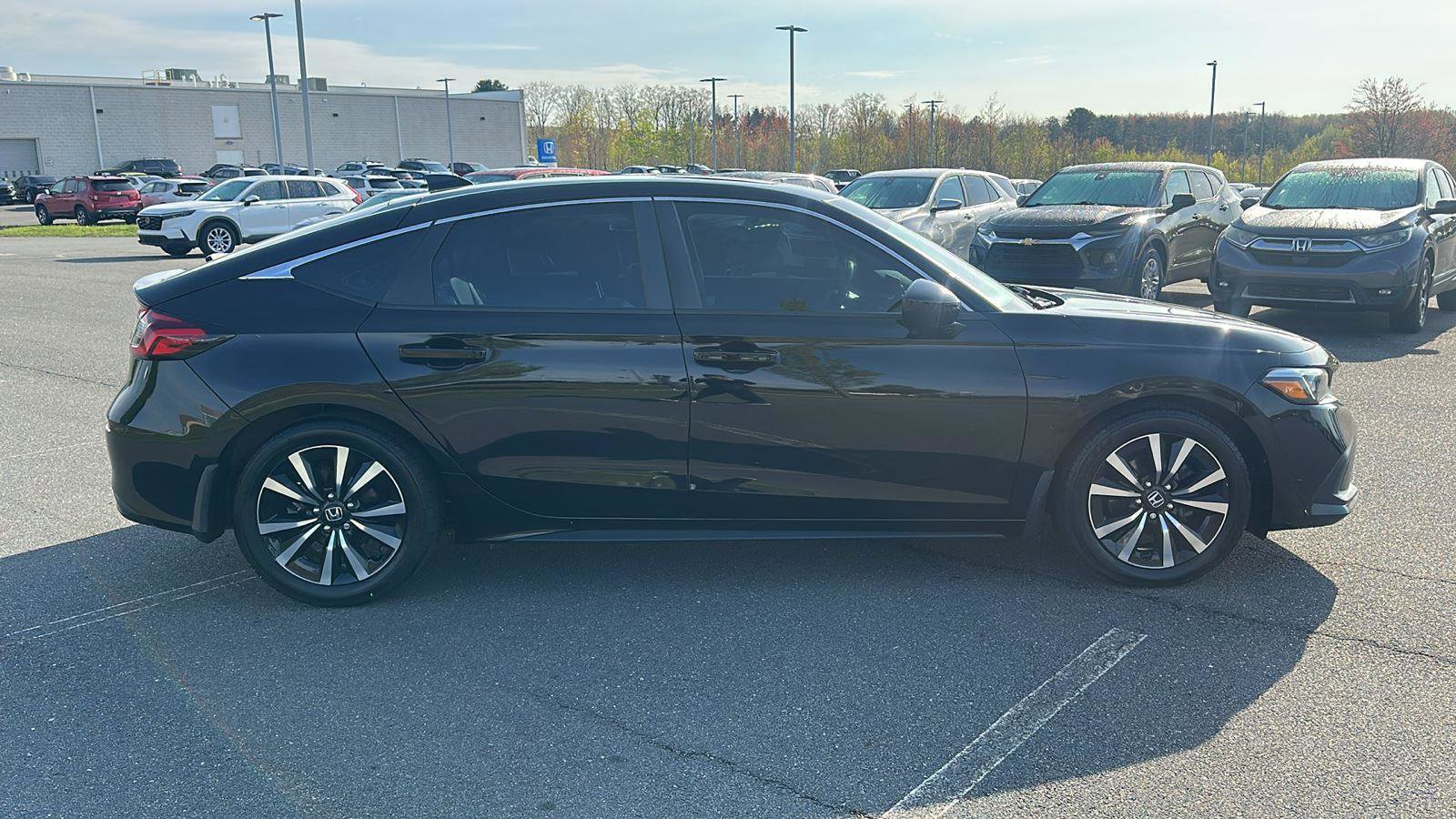 Used 2022 Honda Civic EX-L image 4