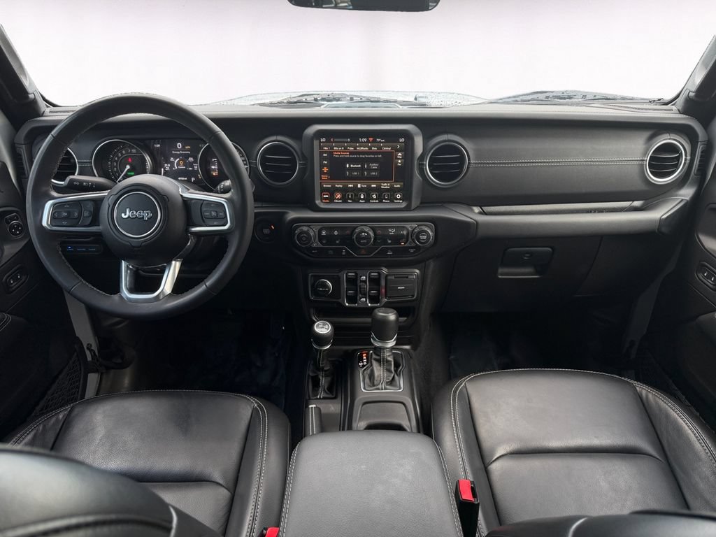 Used 2023 Jeep Wrangler Unlimited Sahara w/ Cold Weather Group AWD/4WD image 10