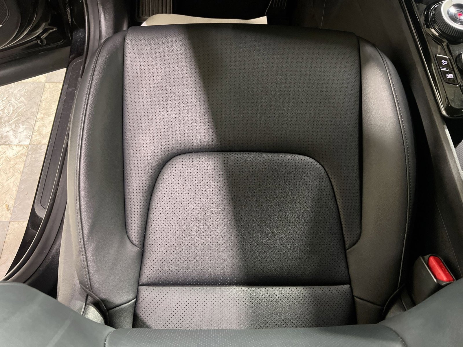 Used 2023 Kia Sportage EX image 22