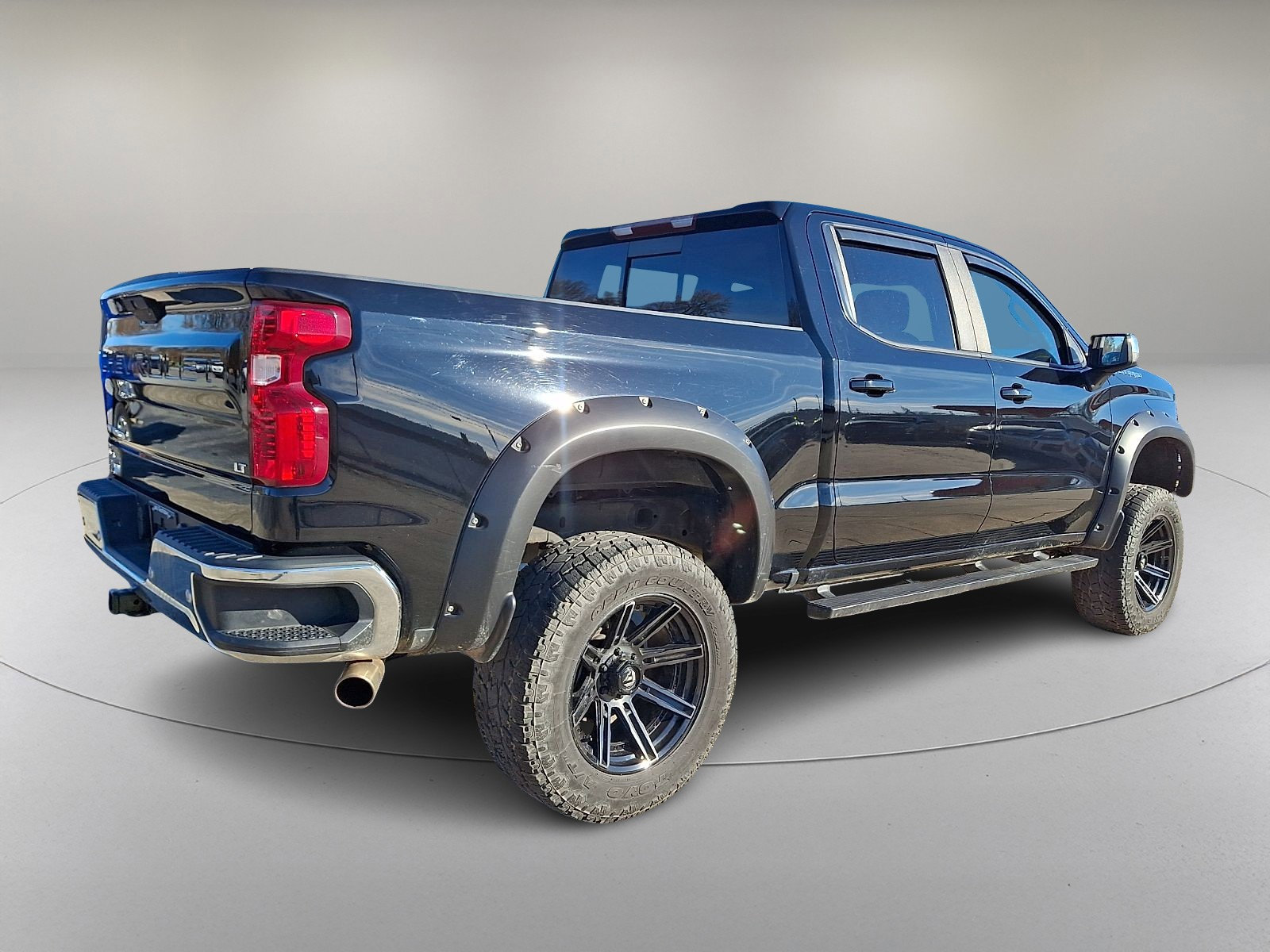 Used 2021 Chevrolet Silverado 1500 LT image 11
