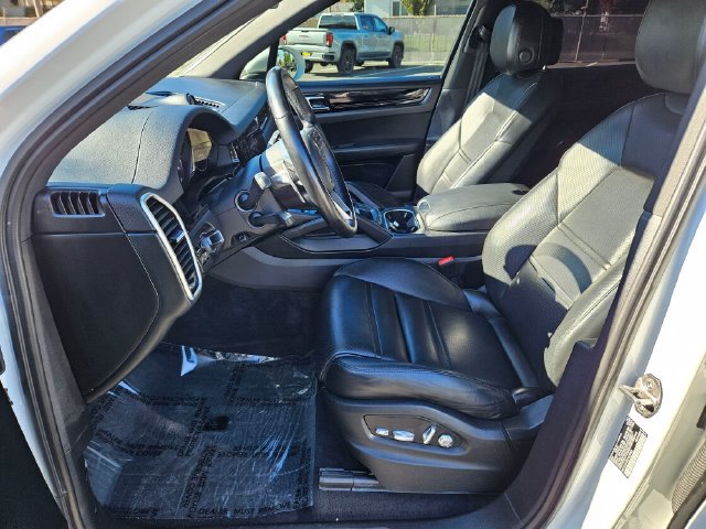 Used 2020 Porsche Cayenne E-Hybrid AWD/4WD image 24