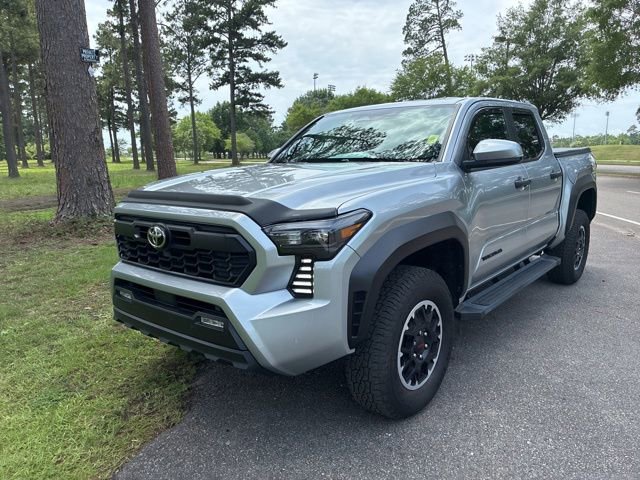 Used 2025 Toyota Tacoma TRD Off-Road w/ TRD Off Road Upgrade Package AWD/4WD image 6
