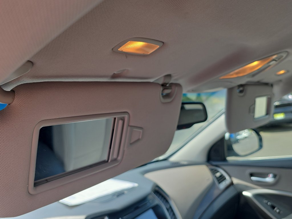 Used 2019 Hyundai Santa Fe XL SE AWD/4WD image 13