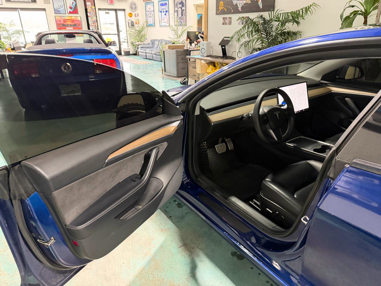 Used 2021 Tesla Model 3 Performance image 8